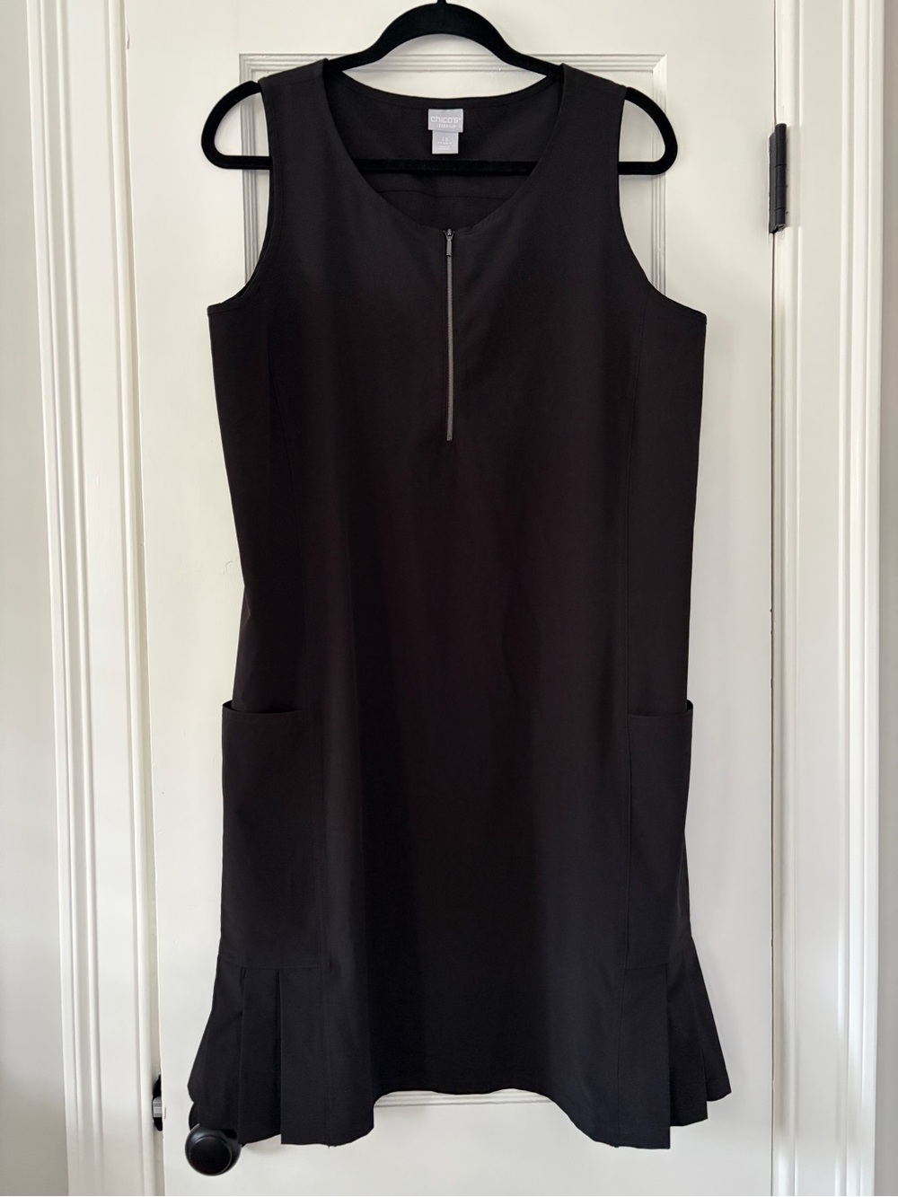 Chico’s Zenergy Zip-Front Sleeveless Active Dress – Black – Size 10